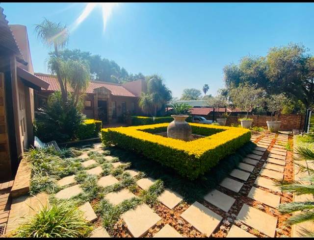 4 BEDROOM HOUSE FOR SALE IN NINAPARK
